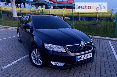 Універсал Skoda Octavia 2015 в Ужгороді