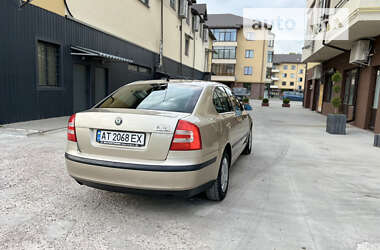 Лифтбек Skoda Octavia 2005 в Богородчанах