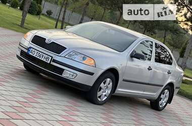 Ліфтбек Skoda Octavia 2006 в Іршаві