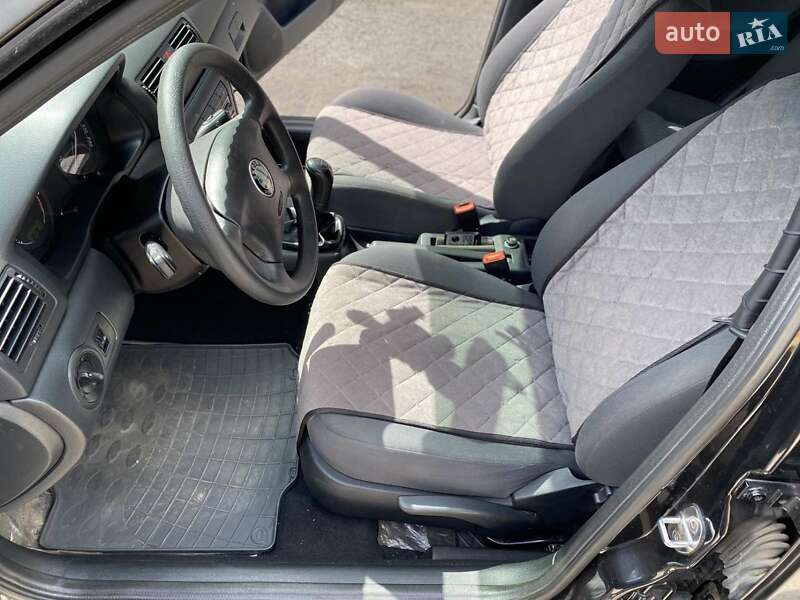 Лифтбек Skoda Octavia 2008 в Днепре