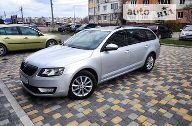 Универсал Skoda Octavia 2015 в Калуше