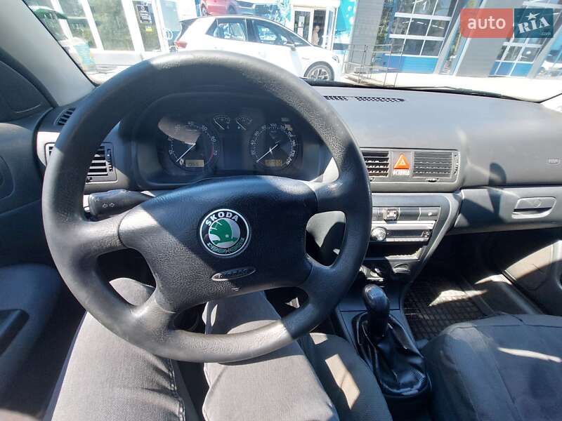 Лифтбек Skoda Octavia 2006 в Полтаве