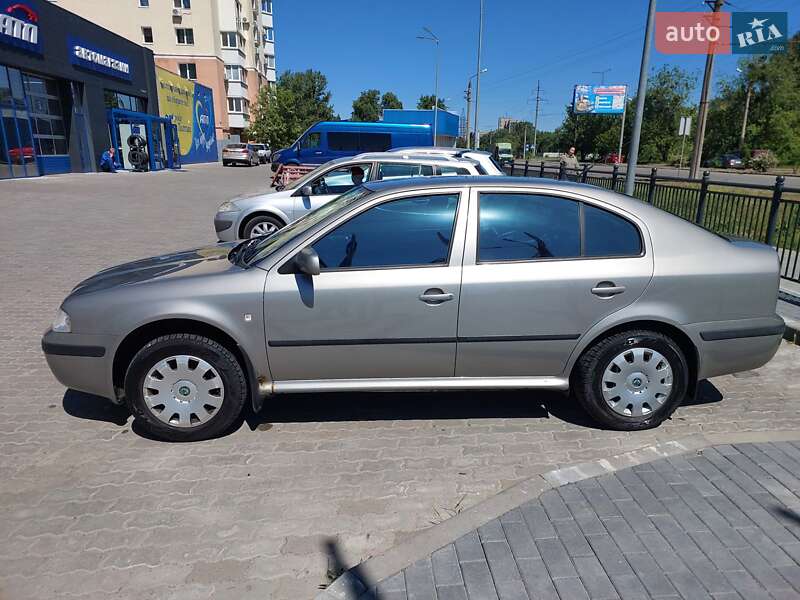 Лифтбек Skoda Octavia 2006 в Полтаве