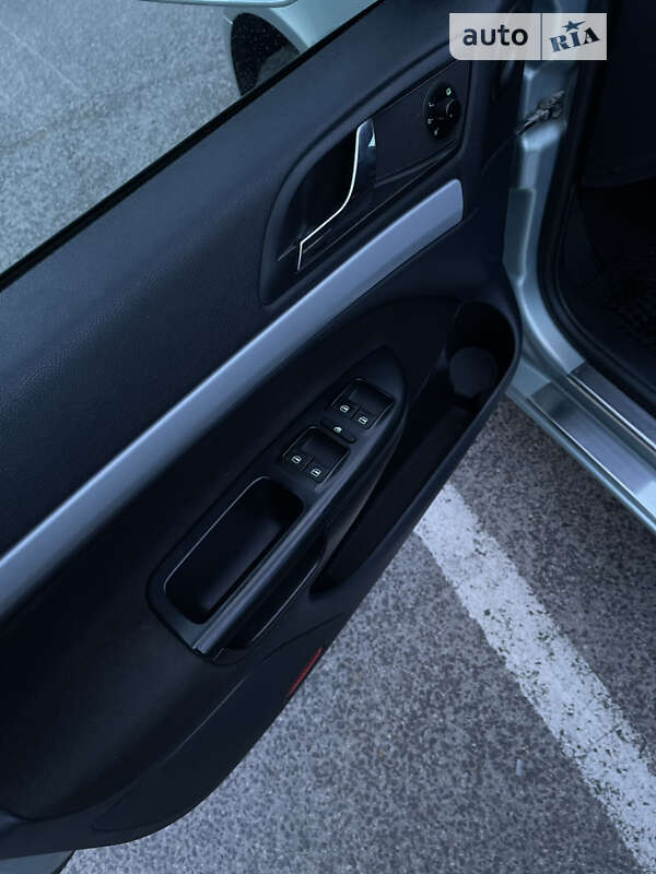Лифтбек Skoda Octavia 2010 в Тячеве