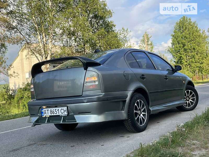 Ліфтбек Skoda Octavia 2002 в Турці