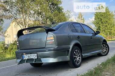 Лифтбек Skoda Octavia 2002 в Турке