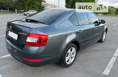 Лифтбек Skoda Octavia 2014 в Кропивницком