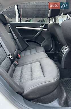 Ліфтбек Skoda Octavia 2012 в 