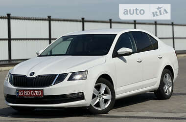 Лифтбек Skoda Octavia 2019 в Луцке