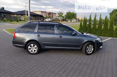 Универсал Skoda Octavia 2009 в Ровно