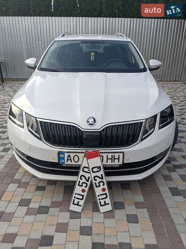 Універсал Skoda Octavia 2017 в Ужгороді