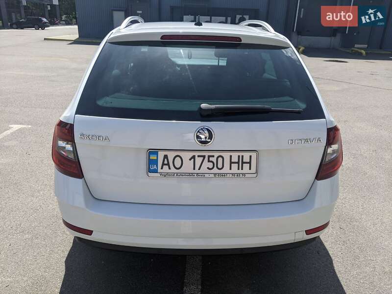Універсал Skoda Octavia 2017 в Ужгороді