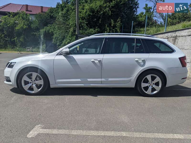 Універсал Skoda Octavia 2017 в Ужгороді