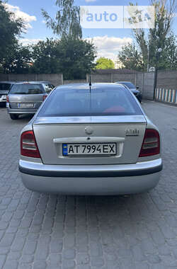 Лифтбек Skoda Octavia 2000 в Ивано-Франковске