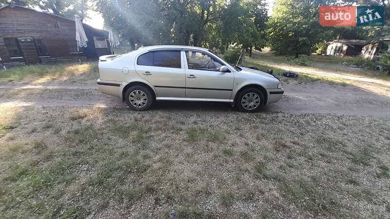 Ліфтбек Skoda Octavia 2004 в Кам'янському