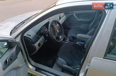 Лифтбек Skoda Octavia 1999 в 