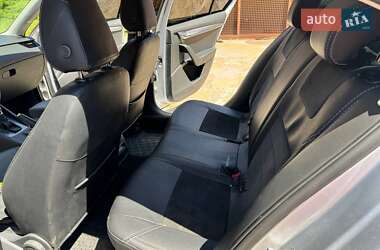 Лифтбек Skoda Octavia 2013 в 