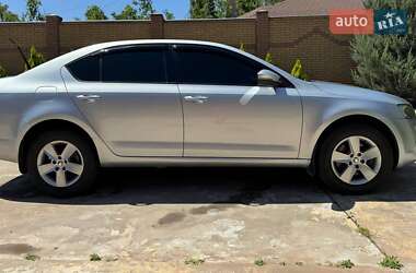 Лифтбек Skoda Octavia 2013 в 