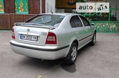 Лифтбек Skoda Octavia 2002 в Ровно