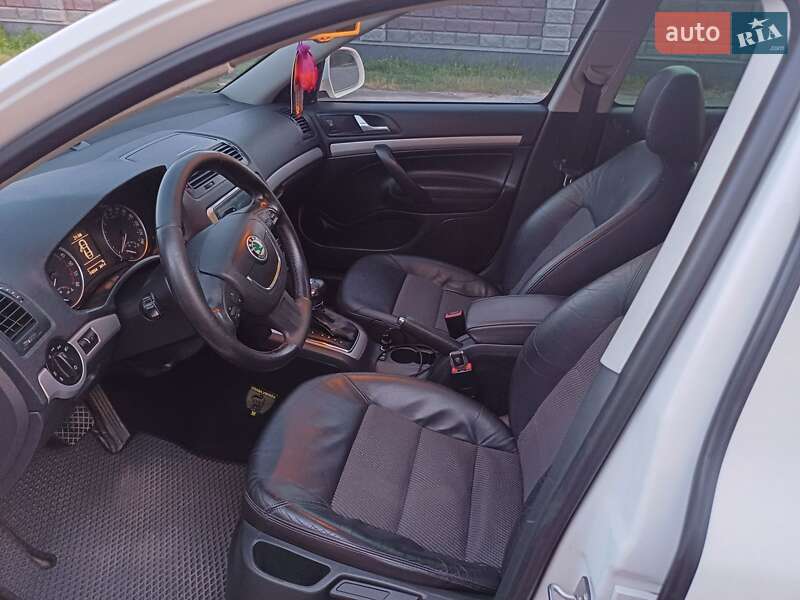 Универсал Skoda Octavia 2010 в Лановцах