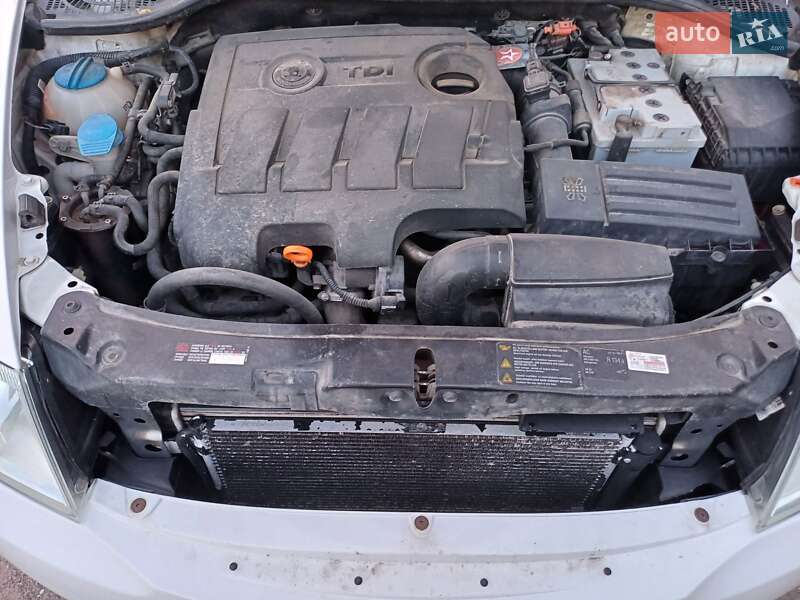 Универсал Skoda Octavia 2010 в Лановцах