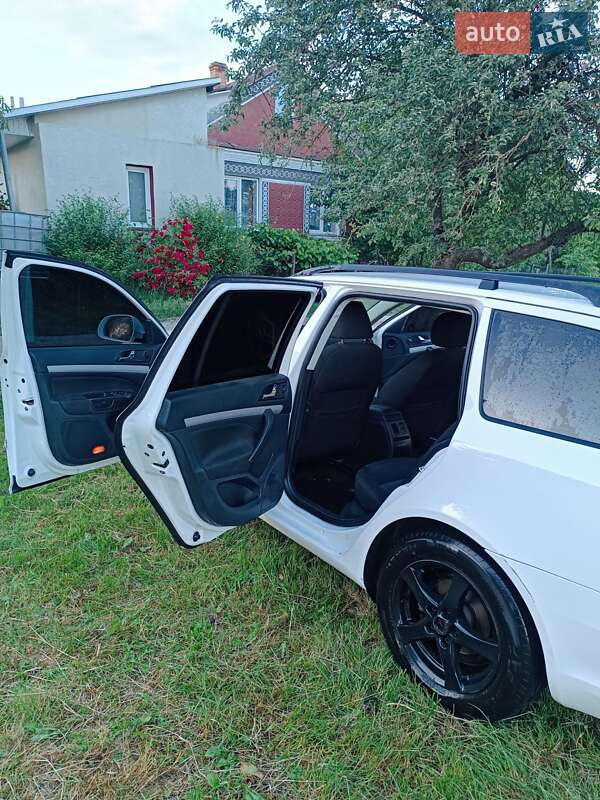 Универсал Skoda Octavia 2012 в Луцке