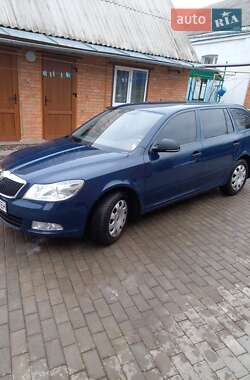 Універсал Skoda Octavia 2012 в 