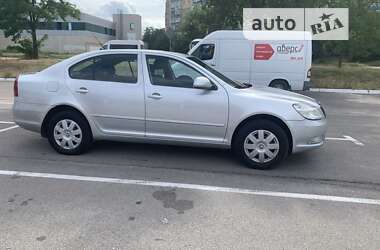 Лифтбек Skoda Octavia 2010 в Каменском