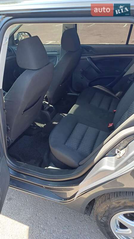 Универсал Skoda Octavia 2009 в Ровно