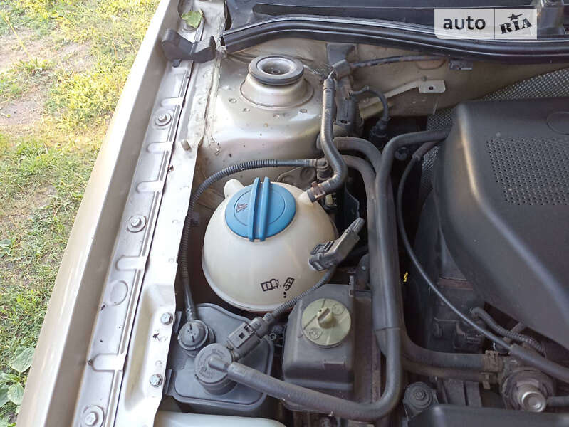 Лифтбек Skoda Octavia 2005 в Шишаки