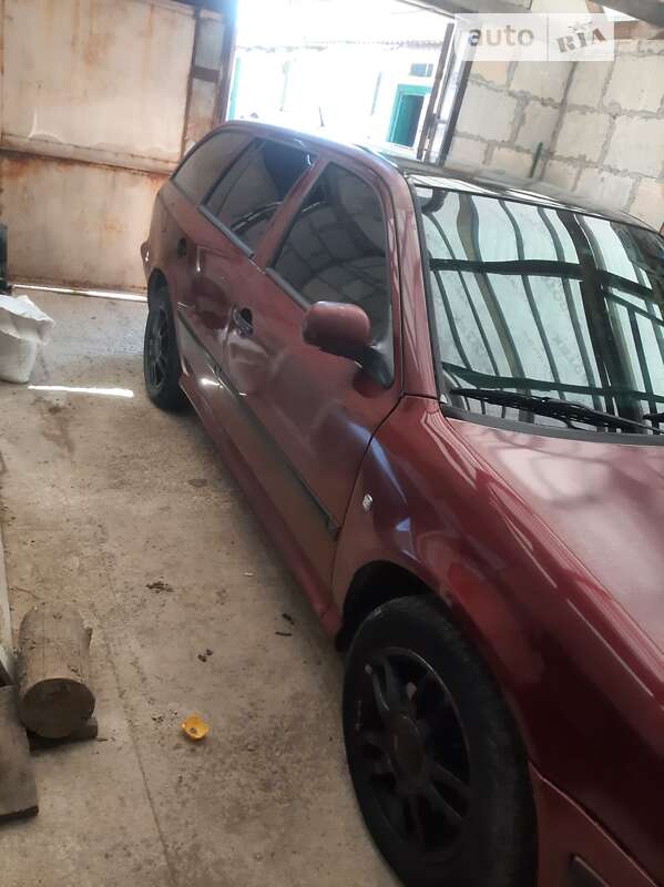 Универсал Skoda Octavia 1999 в Самборе