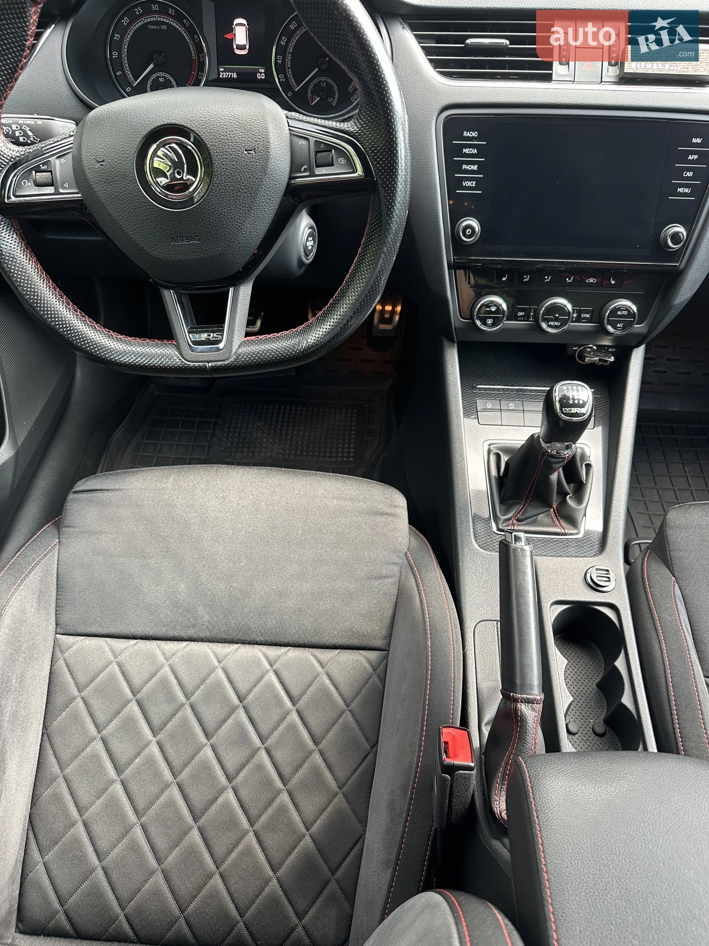 2017 Skoda Octavia - мініатюра 10