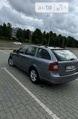 Універсал Skoda Octavia 2012 в 