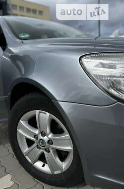 Універсал Skoda Octavia 2012 в 