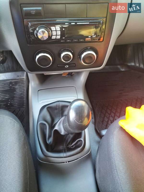 Лифтбек Skoda Octavia 2004 в Тлумаче