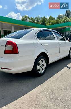 Лифтбек Skoda Octavia 2011 в 