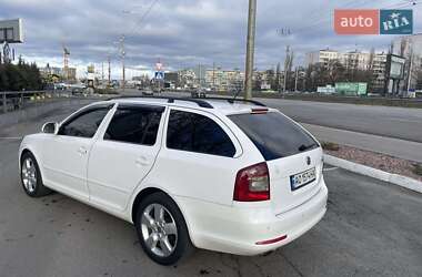 Универсал Skoda Octavia 2010 в Сквире