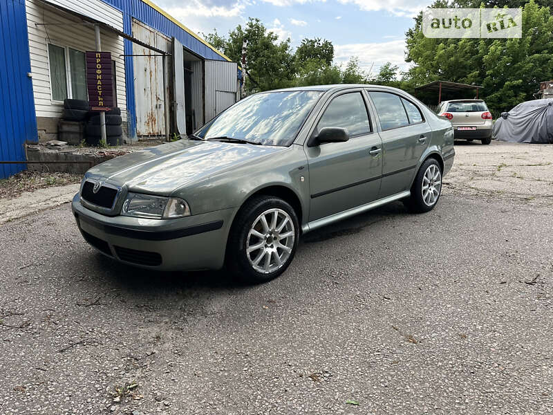 Ліфтбек Skoda Octavia 2003 в Сумах