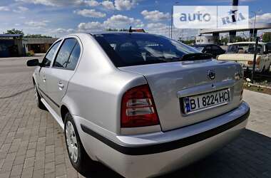 Ліфтбек Skoda Octavia 2003 в Миргороді