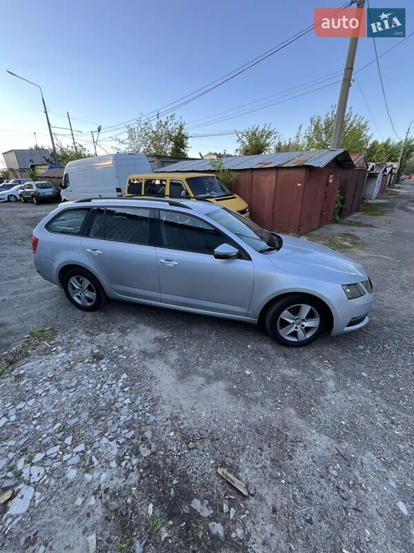 Універсал Skoda Octavia 2018 в Києві