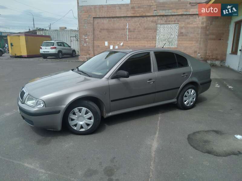 Ліфтбек Skoda Octavia 2010 в Черкасах