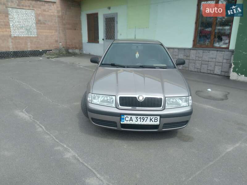 Ліфтбек Skoda Octavia 2010 в Черкасах