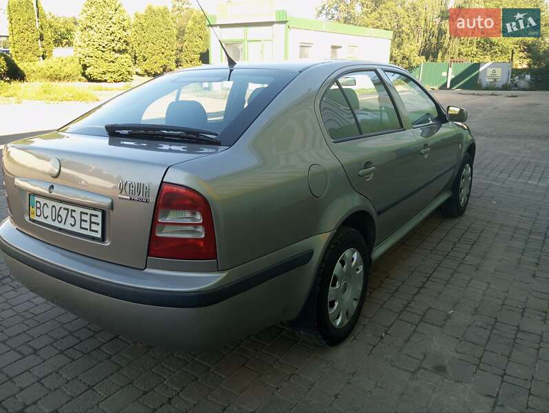 Ліфтбек Skoda Octavia 2008 в Івано-Франківську