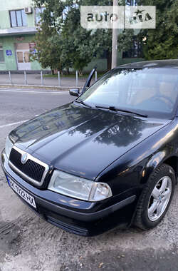 Ліфтбек Skoda Octavia 2003 в Рівному