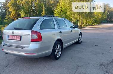 Універсал Skoda Octavia 2010 в Житомирі