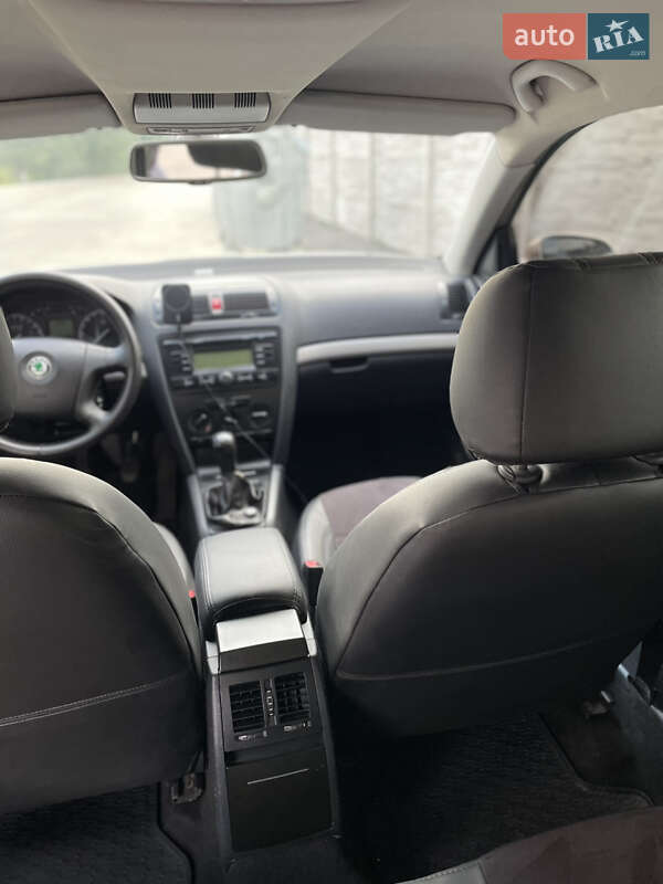 Лифтбек Skoda Octavia 2005 в Белой Церкви
