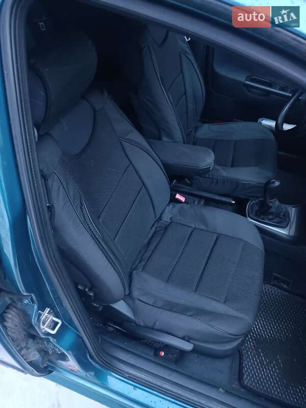 Універсал Skoda Octavia 2003 в Чернігові