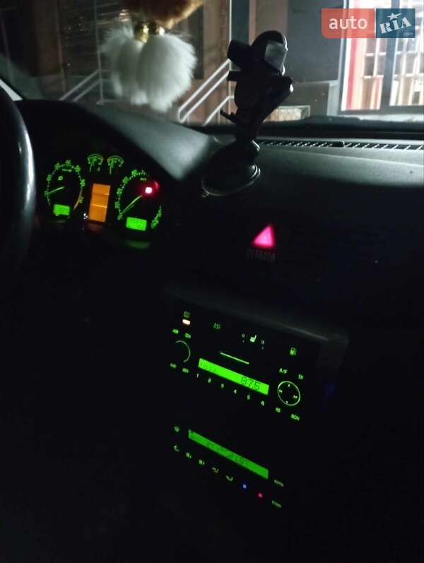 Універсал Skoda Octavia 2003 в Чернігові