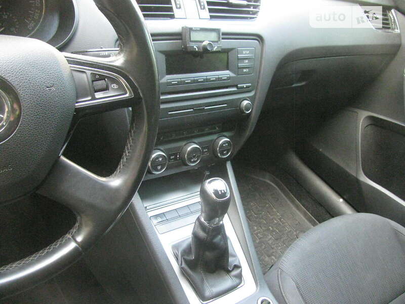 Універсал Skoda Octavia 2014 в Києві фото 14 Універсал Skoda Octavia 2014 в Києві