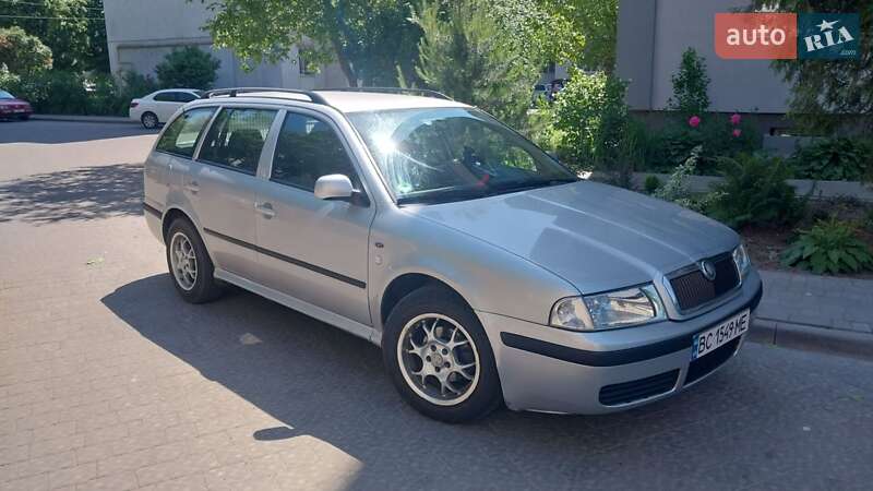 Универсал Skoda Octavia 2000 в Львове
